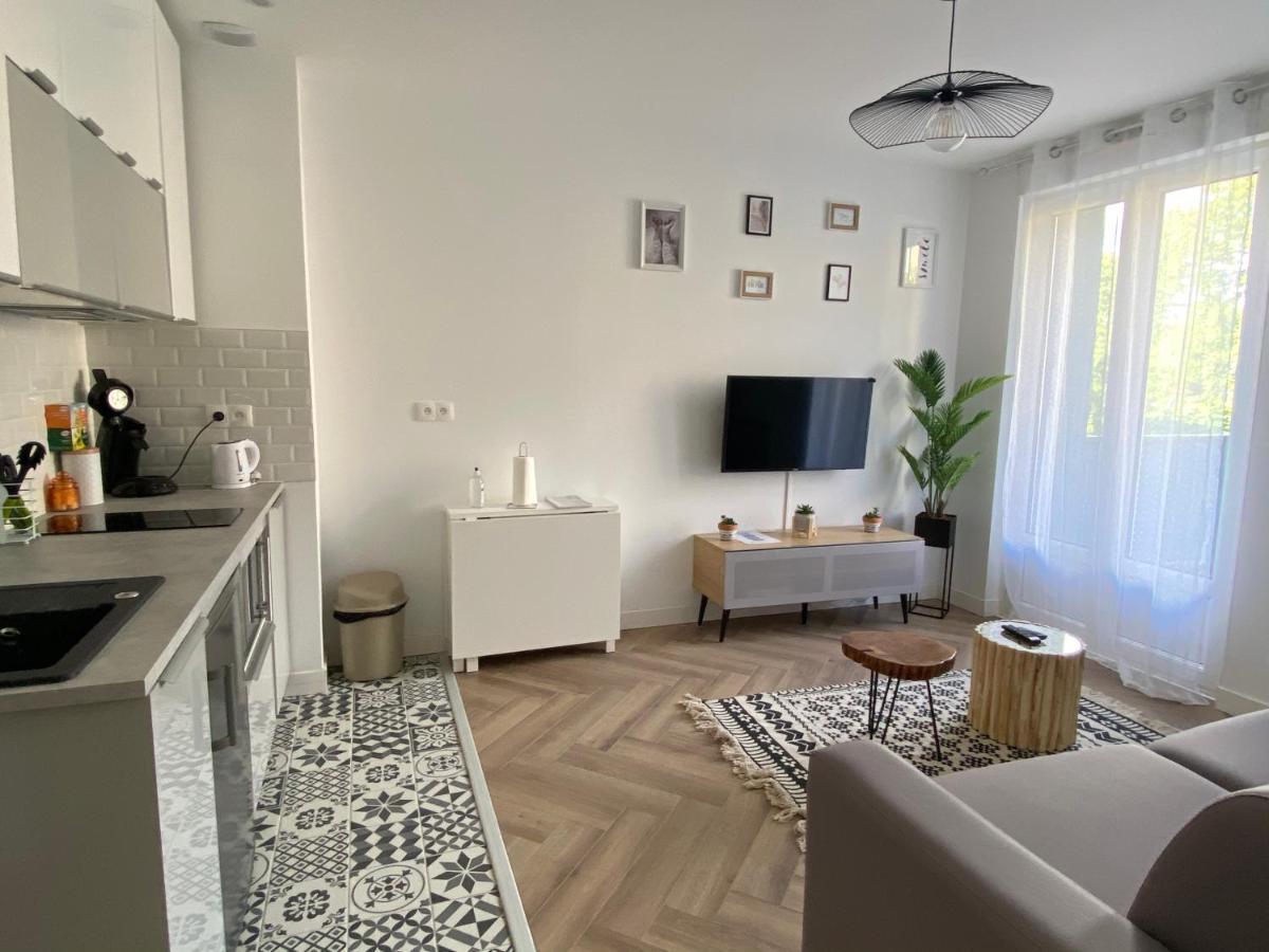 Les Rives Saint Symphorien, Appartements Meubles Longeville-les-Metz 外观 照片